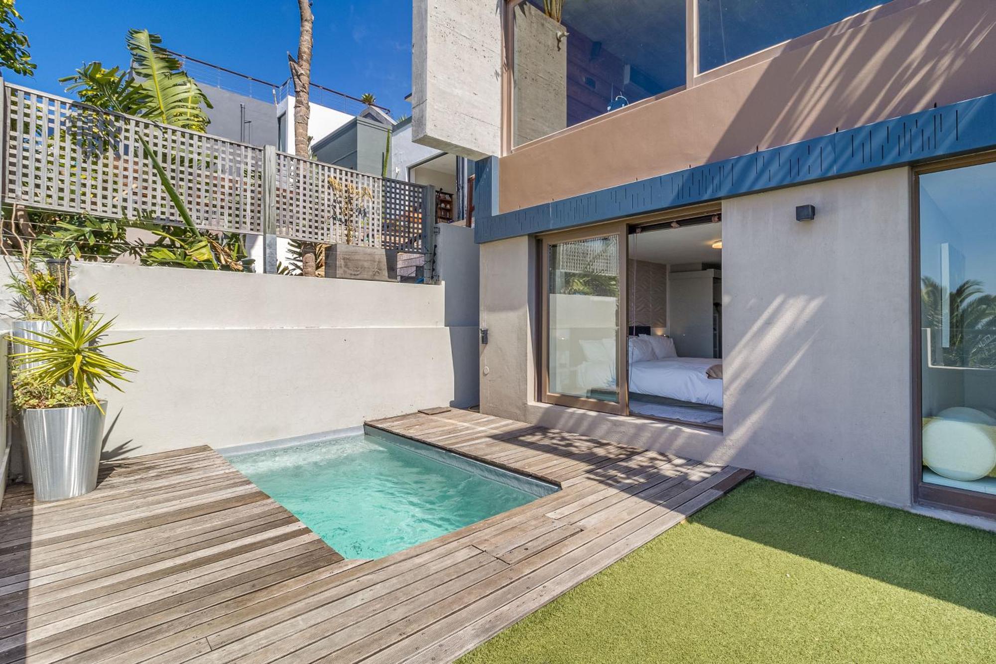 Skyroof Loadshed Proof Ocean Views * Cape Town